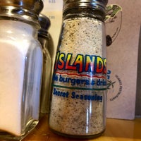 Das Foto wurde bei Islands Restaurant von dutchboy am 11/18/2017 aufgenommen