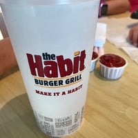 Photo taken at The Habit Burger Grill by dutchboy on 8/13/2017