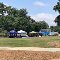 รูปภาพถ่ายที่ Thousand Oaks Civic Arts Plaza โดย dutchboy เมื่อ 5/19/2018