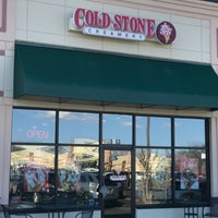 Photo taken at Cold Stone Creamery by Joshua on 3/11/2017