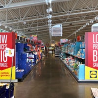 Photo taken at Lidl by Joshua on 5/21/2018