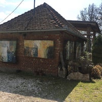 Foto tirada no(a) Zornića kuća - Zornića House por Dajana B. em 4/9/2017