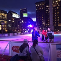 1/10/2018 tarihinde Olga A.ziyaretçi tarafından Union Square Ice Skating Rink'de çekilen fotoğraf