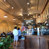 11/4/2018 tarihinde Olga A.ziyaretçi tarafından Coffee Roastery'de çekilen fotoğraf