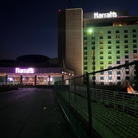 รูปภาพถ่ายที่ Harrah&amp;#39;s Casino โดย Carlos A. G. เมื่อ 7/3/2022