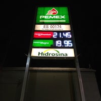 Photo taken at Gasolinería Hidrosina by Eduardo C. on 11/15/2018