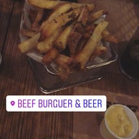 Foto diambil di Beef Burger &amp; Beer oleh Laila A. pada 5/20/2018