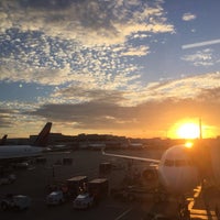 Photo taken at Gate A33 by P-FROG on 10/2/2017