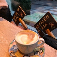 Photo taken at Bagels &amp;amp; Beans by Tugce K. on 1/6/2019