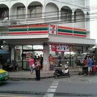 Photo taken at 7-Eleven by Athachai S. on 9/29/2012