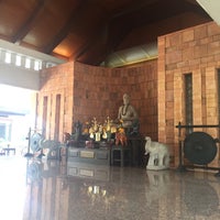 Photo taken at Phothalai The Thai Wellness Center by ♡ EYELINER ♡ on 10/26/2015