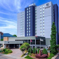 Photo taken at DoubleTree by Hilton Hotel Chattanooga Downtown by Bob P. on 6/14/2021