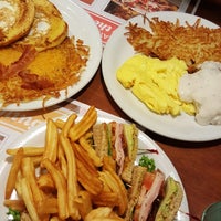 Photo taken at Denny&amp;#39;s by Mich n Ken K. on 2/4/2018
