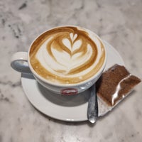 11/23/2022 tarihinde Wisitziyaretçi tarafından Elefin Coffee'de çekilen fotoğraf