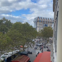 Photo taken at Radisson Blu Hôtel  Paris Champs-Élysées by It&amp;#39;s S. on 10/4/2021
