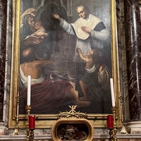 Photo taken at Basilica di Santa Maria in Cosmedin by Carlos C. on 2/1/2023