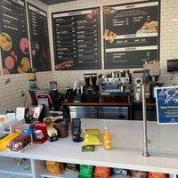 5/26/2020 tarihinde Drake D.ziyaretçi tarafından Opa Cafe'de çekilen fotoğraf