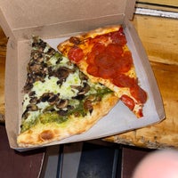 Снимок сделан в Marcello&amp;#39;s Pizza пользователем Drake D. 8/28/2021