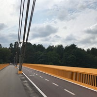 Foto tirada no(a) Vingio parko tiltas | Vingis park bridge por Lilia A. em 7/27/2018