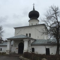 Photo taken at Церковь Успения Пресвятой Богородицы с Пароменья by Tatiana C. on 3/7/2015