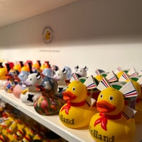 Photo taken at Amsterdam Duck Store by Abdullah F. on 6/23/2023