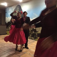 Das Foto wurde bei Machu Picchu Restaurant von Joshua S. am 10/1/2015 aufgenommen