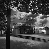 Foto tirada no(a) Winchester School of Art por Maru M. em 10/5/2021
