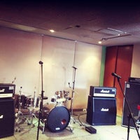 Photo taken at ReyesRecording  casa productora, estudio de grabación &amp;amp; sala de ensayos by Pamela G. on 6/10/2013