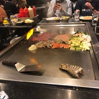 3/12/2019 tarihinde Tracy L.ziyaretçi tarafından Osaka Japanese Sushi and Steakhouse'de çekilen fotoğraf