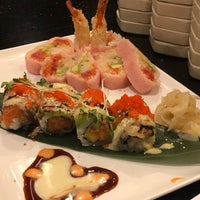 Снимок сделан в Osaka Japanese Sushi and Steakhouse пользователем Tracy L. 3/12/2019
