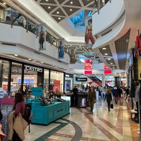 Photo taken at Azrieli Center Mall by Andrew L. on 1/10/2023