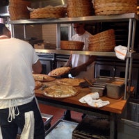 6/6/2015 tarihinde Sean R.ziyaretçi tarafından Sliver Pizzeria'de çekilen fotoğraf