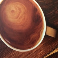 รูปภาพถ่ายที่ Peet&amp;#39;s Coffee &amp;amp; Tea โดย Jeff W. เมื่อ 9/16/2017
