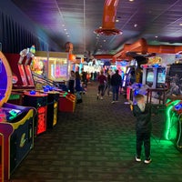 Photo taken at Dave &amp;amp; Buster&amp;#39;s by Samantha N. on 1/4/2019