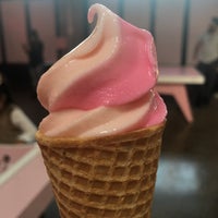 Photo taken at Museum of Ice Cream by Nino G. on 12/6/2017