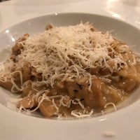 Снимок сделан в Forno d’Oro пользователем Erina E. 8/16/2019