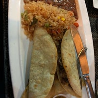 2/17/2019 tarihinde Karen D.ziyaretçi tarafından Mexican Festival Restaurant'de çekilen fotoğraf