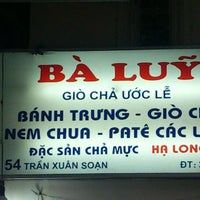 Photo taken at Bánh Giò Bà Luỹ by Quynh A. on 3/16/2013