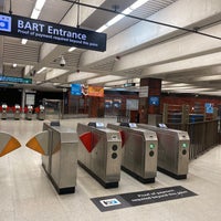 Photo taken at 12th St. Oakland City Center BART Station by Auintard H. on 3/17/2023