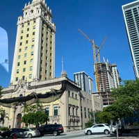 Foto tirada no(a) Miami Freedom Tower por Auintard H. em 6/23/2022