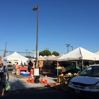 Photo taken at North Park Farmers&amp;#39; Market by Lee M. on 6/19/2015