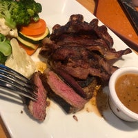 Photo taken at Outback Steakhouse by Tee D. on 1/9/2020