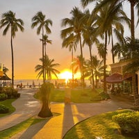 Снимок сделан в Sunset Plaza Beach Resort &amp;amp; Spa пользователем Jim W. 1/25/2022