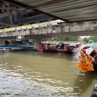 Photo taken at Taling Chan Floating Market by Sutthipong S. on 10/2/2022