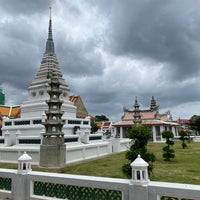 Photo taken at Wat Kalayanamitr by Sutthipong S. on 8/1/2023