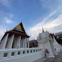 Photo taken at Wat Thewarat Kunchorn Worawiharn by Sutthipong S. on 5/11/2024