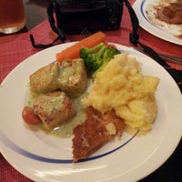 Das Foto wurde bei Asia Restaurant von Armila S. am 10/26/2012 aufgenommen