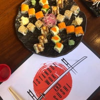 Foto tirada no(a) İstanbul Wok &amp;amp; Sushi por Can E. em 11/25/2019