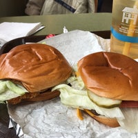 Photo taken at Wendy&amp;#39;s by Salvatore A. on 4/1/2017