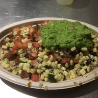 Photo taken at Chipotle Mexican Grill by Mario M. on 8/29/2017